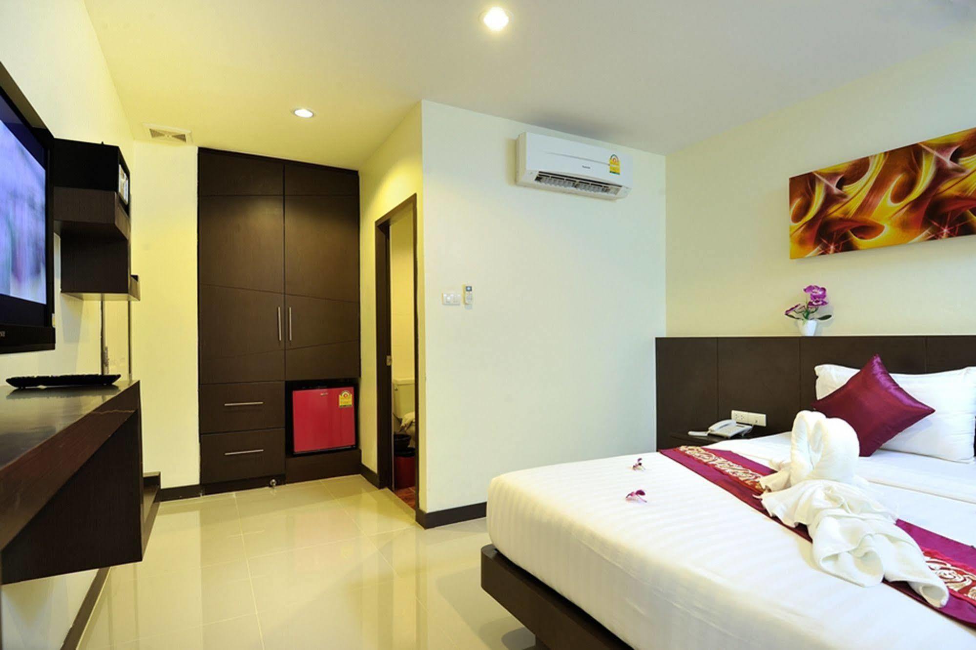 Pimrada Hotel Patong Exteriér fotografie